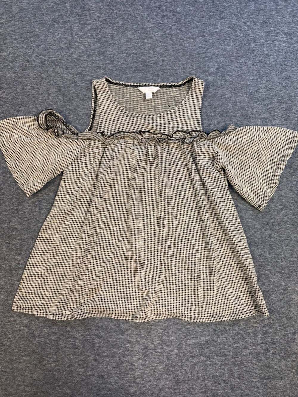 LC Lauren Conrad Black & White Cold Shoulder Ruffle Top Size S